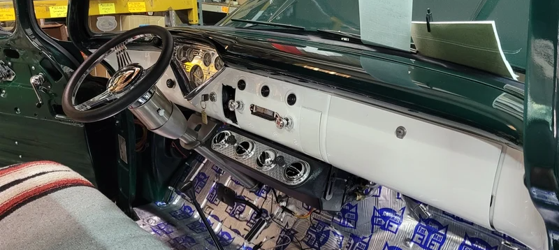 Mustang Ac In Truck 3.jpg